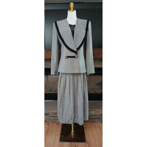 NWT Kasper Women's Size 8 Vintage 2 Piece Pleated Skirt Suit Career Office Work